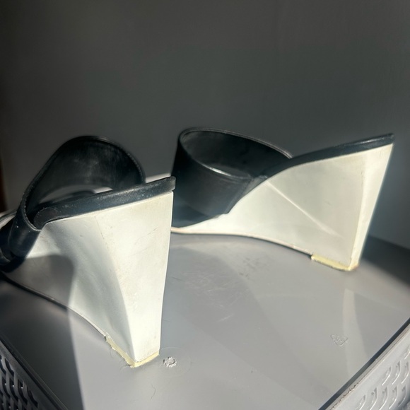 ⚡️Y2K ⚡️Kate Spade white block heel strap sandal!! Size 9.5 - Picture 5 of 7